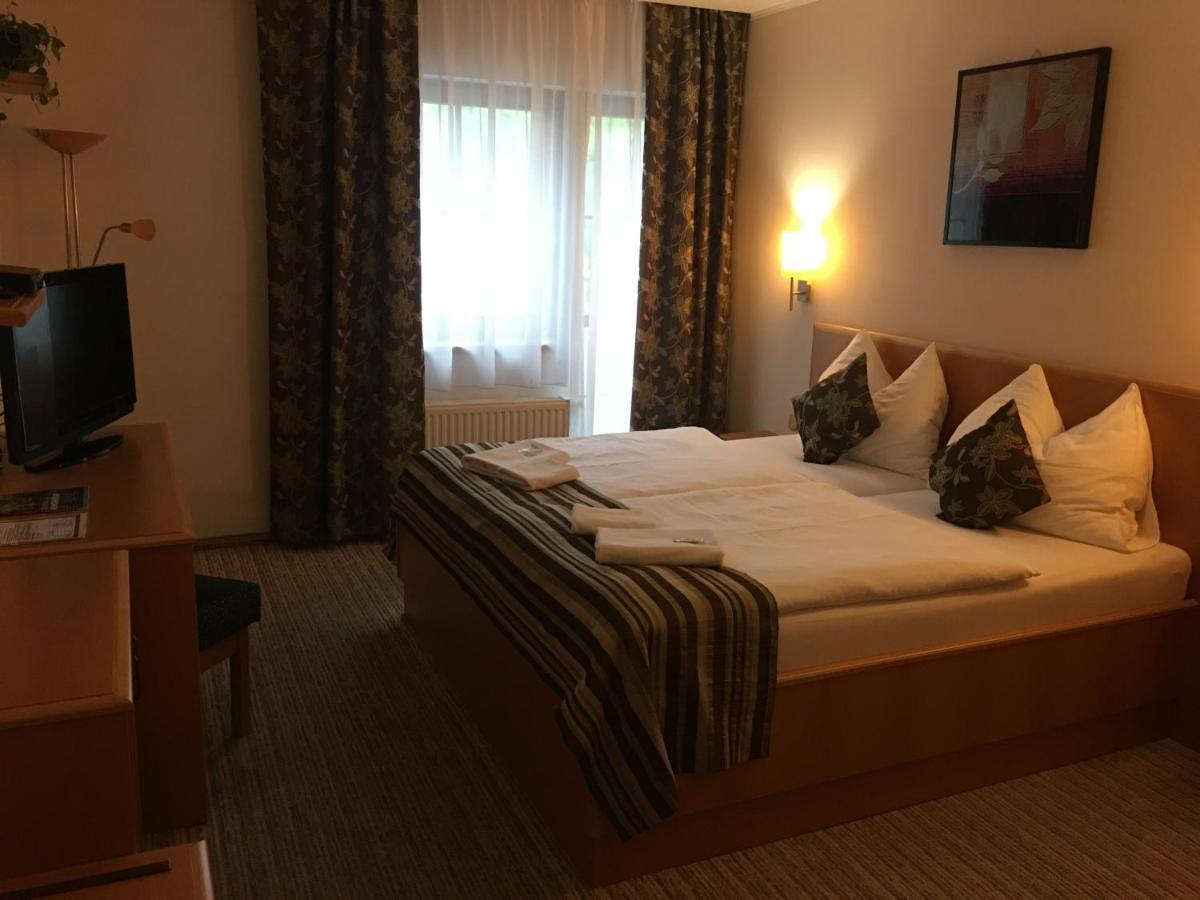 Forrest Hotel Chomutov Exterior foto